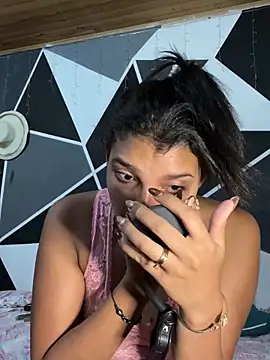 Snapshot of emilyharber chatting on 09/25/25, 09:07 emilyharber online show from 09/25/25, 09:07