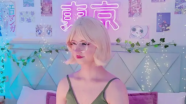 EffyEfans online show from 03/08/25, 11:48