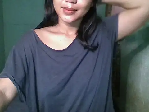 Snapshot of _smiling4u_ chatting on 10/16/25, 09:05 smiling4u online show from 10/16/25, 09:05