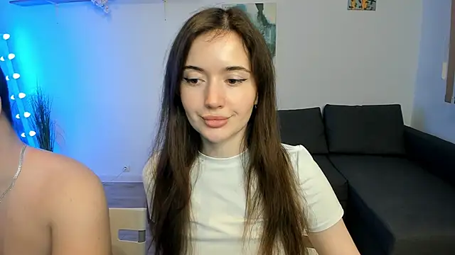 Snapshot of PollyFlame chatting on 12/13/25, 09:09 PollyFlame online show from 12/13/25, 09:09