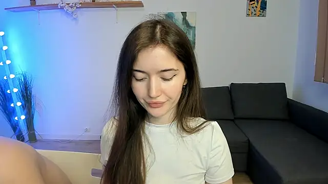 Snapshot of PollyFlame chatting on 12/14/25, 08:57 PollyFlame online show from 12/14/25, 08:57