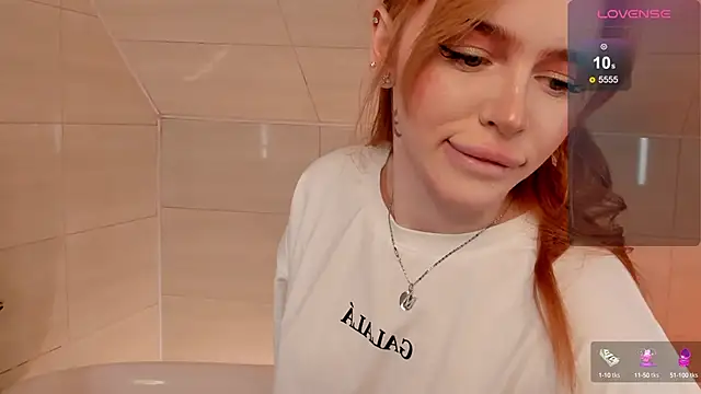 Phoenix Margo online show from 10/03/25, 09:39