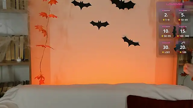 Phoenix Margo online show from 10/31/25, 05:08