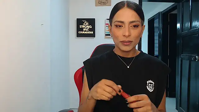 Liamiler01  online show from 09/19/25, 03:41