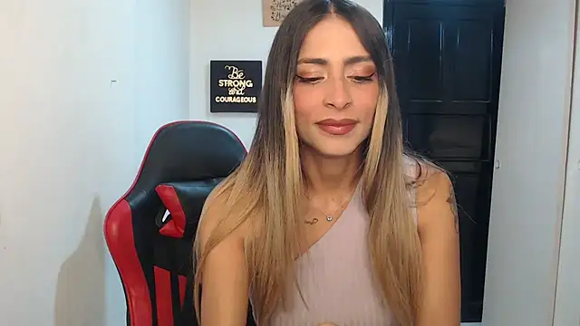 Snapshot of Liamiler01_ chatting on 11/10/25, 11:53 Liamiler01 online show from 11/10/25, 11:53