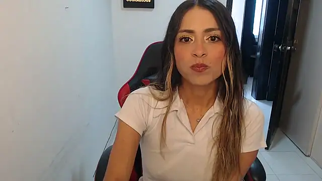 Snapshot of Liamiler01_ chatting on 11/28/25, 02:53 Liamiler01 online show from 11/28/25, 02:53