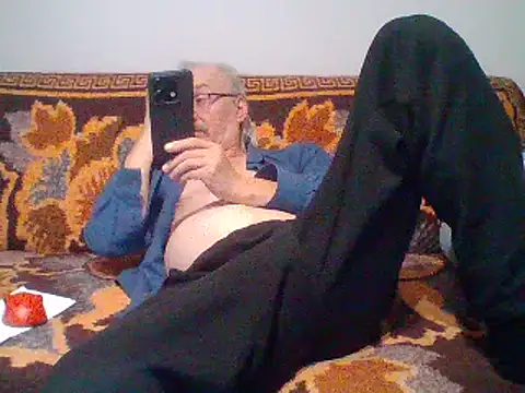 cumloverboyxx69 online show from 02/05/25, 07:31