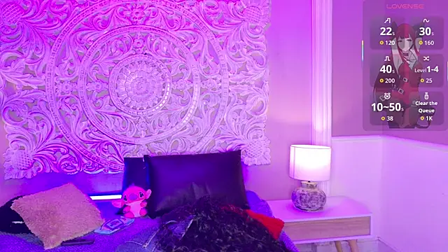 Snapshot of MalaikaBrown chatting on 12/01/25, 12:32 MalaikaBrown online show from 12/01/25, 12:32