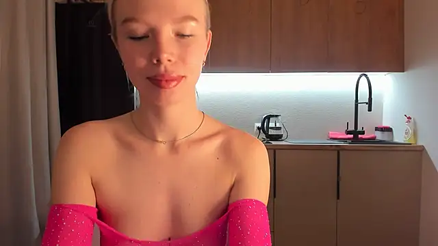 Olivia Bells online show from 12/25/24, 09:22