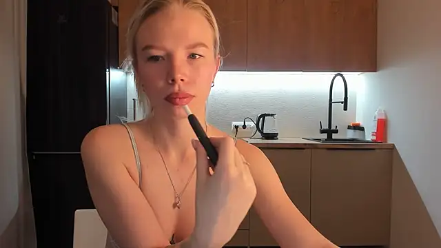 Olivia Bells online show from 01/05/25, 09:57