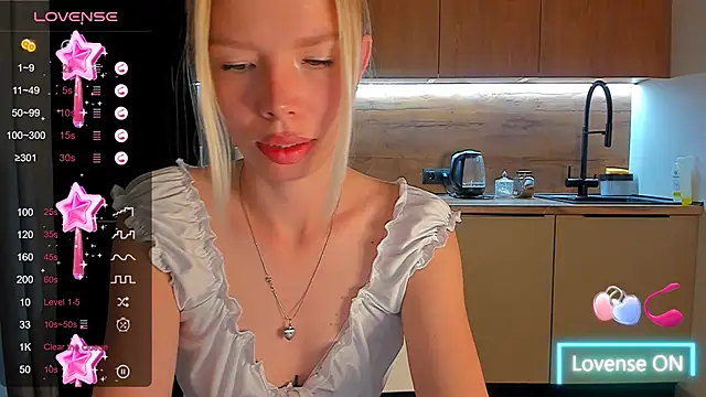 Olivia Bells online show from 09/23/25, 08:34