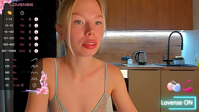 Olivia Bells online show from 10/08/25, 09:12