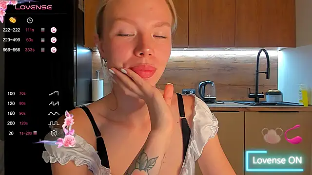 Olivia Bells online show from 10/14/25, 10:10