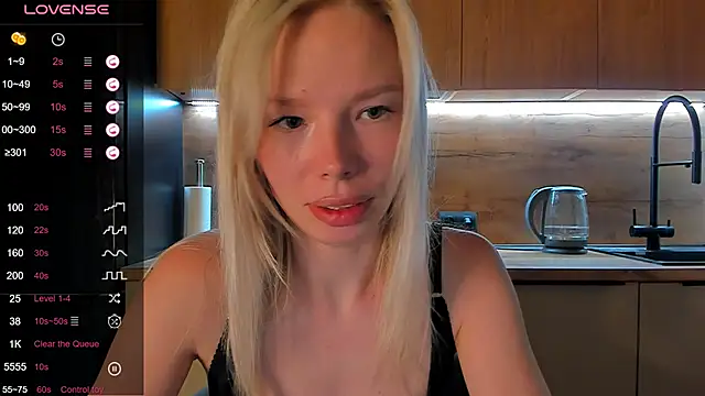 Olivia Bells online show from 06/18/26, 09:19