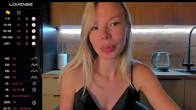 Olivia Bells online show from 06/28/26, 09:32