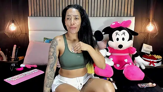 NiicolleMiller online show from 02/15/25, 03:28
