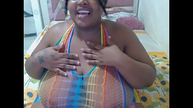 chocolatehot04 online show from 01/28/25, 12:26