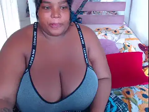 chocolatehot04 online show from 02/14/25, 07:44