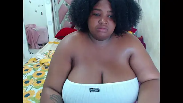 chocolatehot04 online show from 09/09/25, 04:06