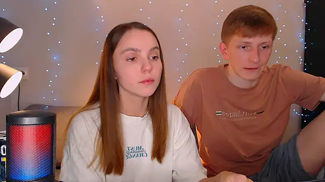 juliaanddima online show from 12/15/24, 08:47