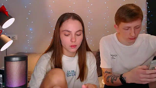 juliaanddima online show from 12/17/24, 07:18