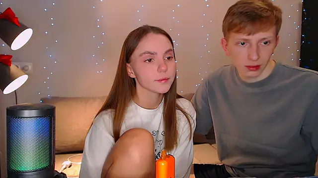 juliaanddima online show from 12/20/24, 09:50