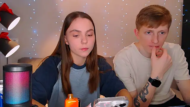 juliaanddima online show from 12/24/24, 09:22
