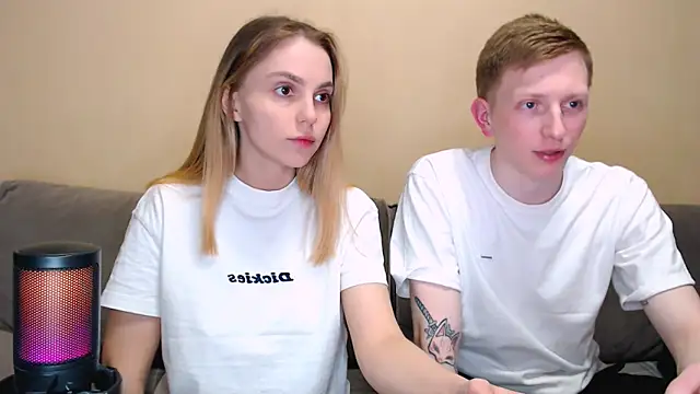 juliaanddima online show from 05/08/26, 09:53