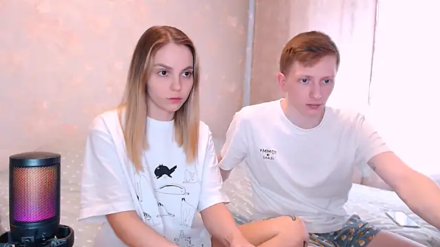 juliaanddima online show from 05/21/26, 08:32