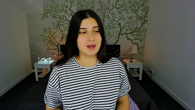 Linda EX online show from 01/27/25, 07:14