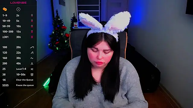 Emily Mo online show from 12/17/24, 09:39