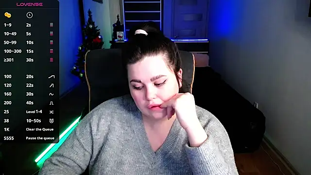 Emily Mo online show from 12/19/24, 06:12