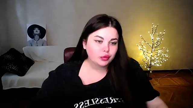 Emily Mo online show from 06/19/26, 05:56