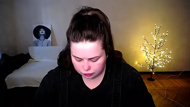 Emily Mo online show from 06/21/26, 05:32