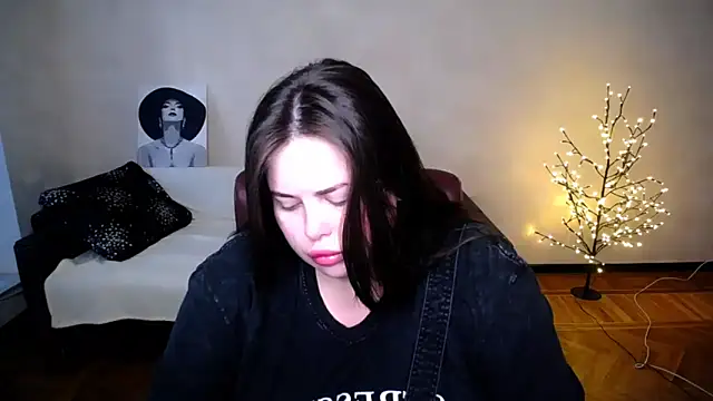 Emily Mo online show from 06/23/26, 05:49