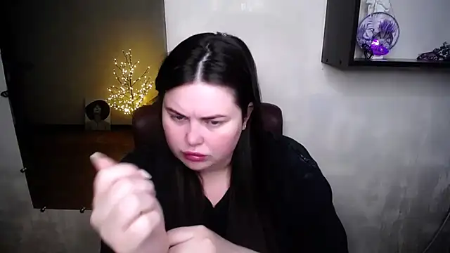 Emily Mo online show from 06/27/26, 06:18