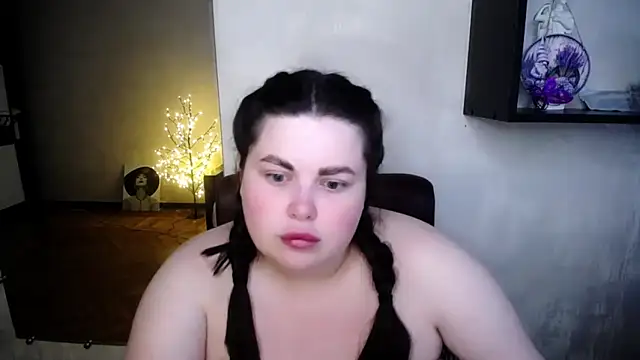 Emily Mo online show from 06/28/26, 06:08