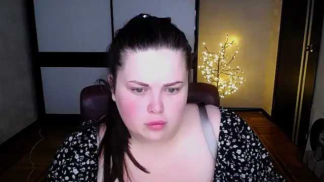Emily Mo online show from 07/19/26, 05:44