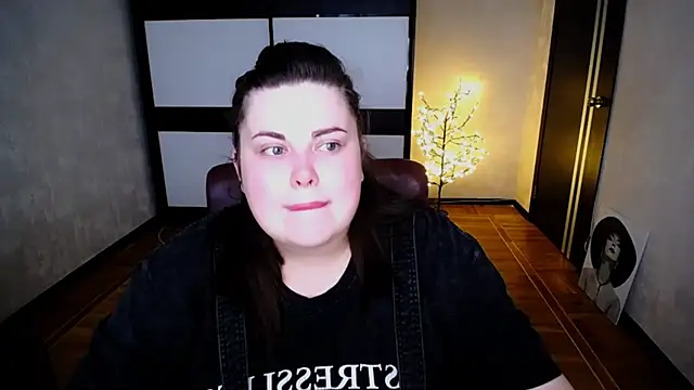 Emily Mo online show from 07/25/26, 05:38