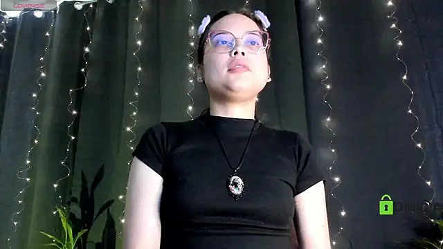 shantalc3rezo online show from 01/15/25, 08:16