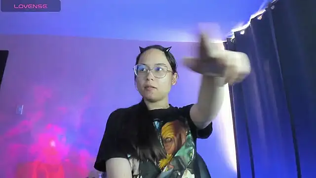 Snapshot of shantalc3rezo chatting on 11/03/25, 08:43 shantalc3rezo online show from 11/03/25, 08:43