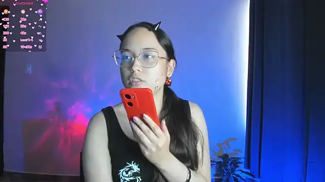 Snapshot of shantalc3rezo chatting on 11/14/25, 08:29 shantalc3rezo online show from 11/14/25, 08:29