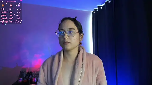 Snapshot of shantalc3rezo chatting on 11/29/25, 07:17 shantalc3rezo online show from 11/29/25, 07:17