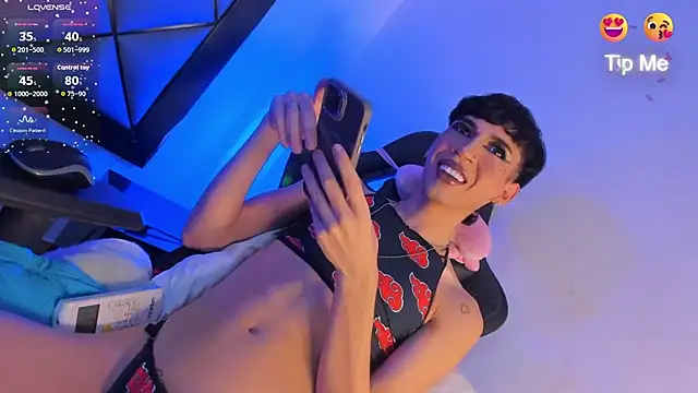 Snapshot of GeorginaCute_ chatting on 11/11/25, 12:49 GeorginaCute online show from 11/11/25, 12:49