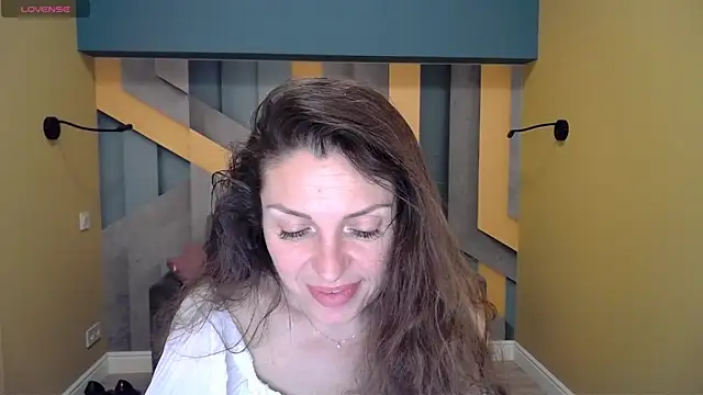 EllaLong online show from 01/11/25, 03:31