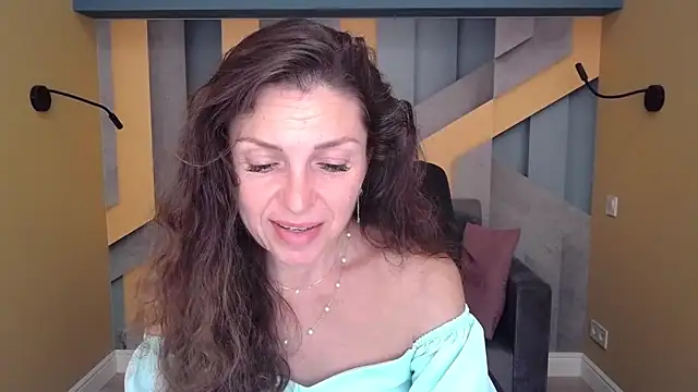 EllaLong online show from 09/13/25, 11:32