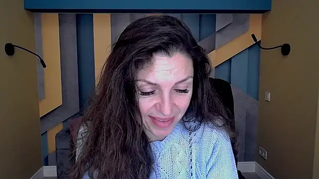 EllaLong online show from 10/17/25, 11:35