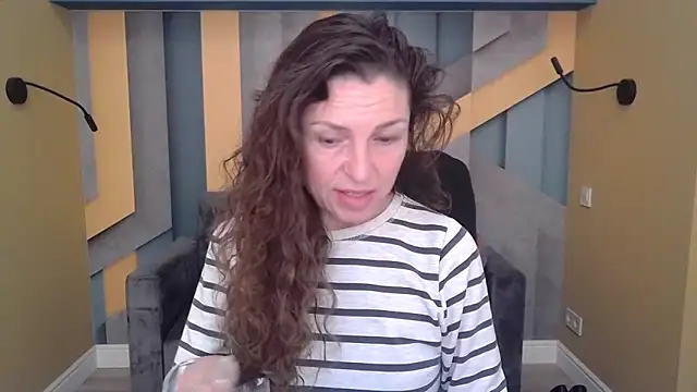 EllaLong online show from 11/03/25, 12:39