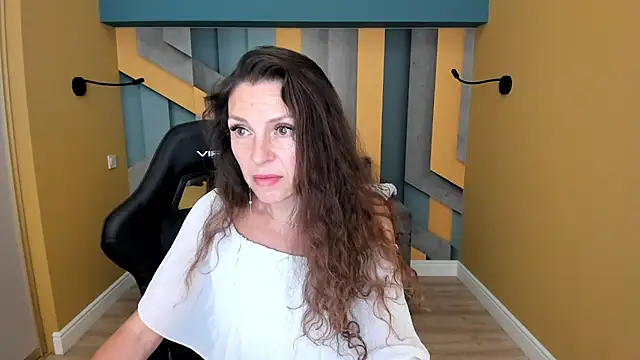 EllaLong online show from 07/28/26, 02:13