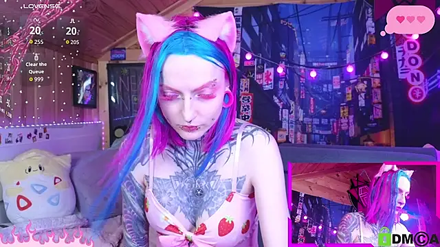 Snapshot of NekoCyber chatting on 07/02/26, 04:51 NekoCyber online show from 07/02/26, 04:51